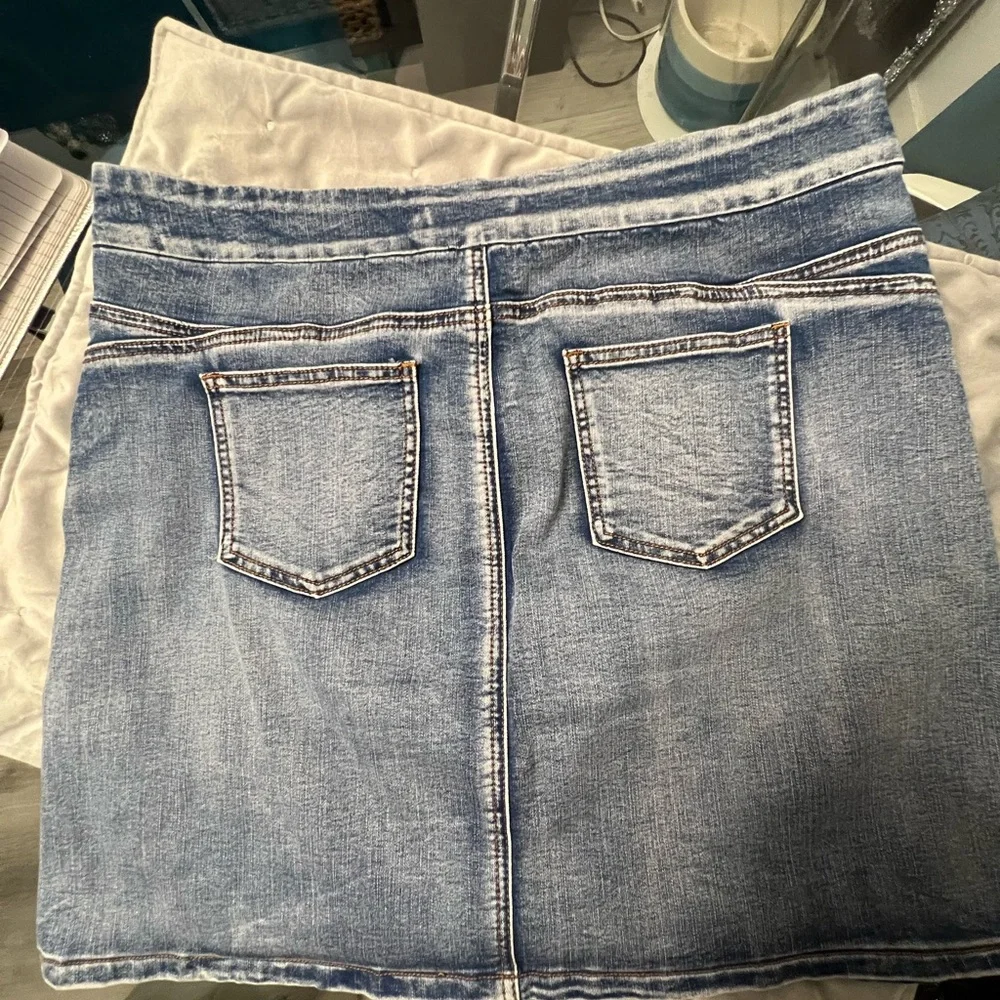 Point Zero Washed Pull On Blue Denim Mini Skirt - Picture 2 of 4